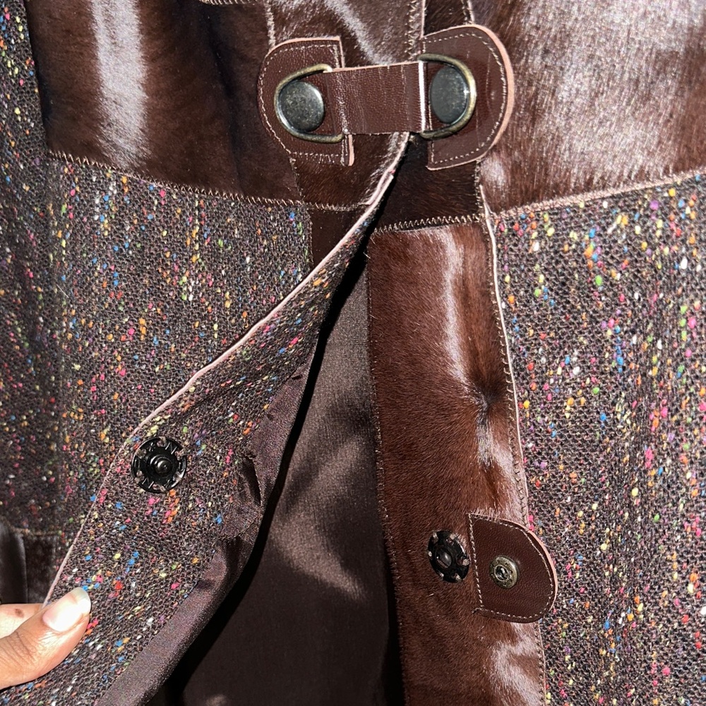 Elegant Brown Women's Coat - Picture 10 of 13